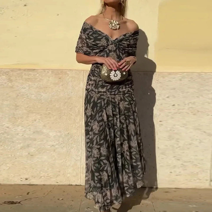 Maison Salvara | Elegant Dress With V-Neckline