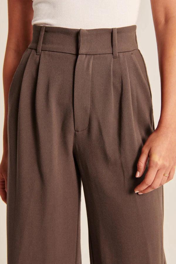Maison Salvara™ | Lucia Chocolate Tailored Pants