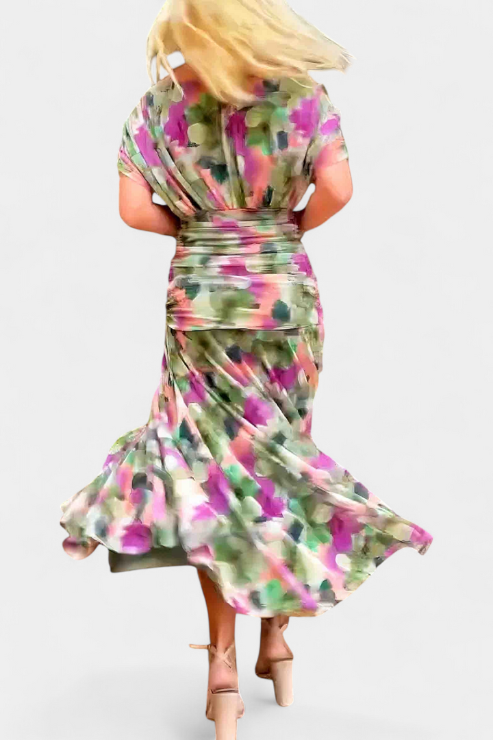 Maison Salvara | Elegant Dress With V-Neckline